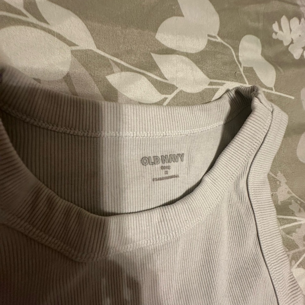 Old Navy Snug Ribbed Tank Top - Picture 2 of 2